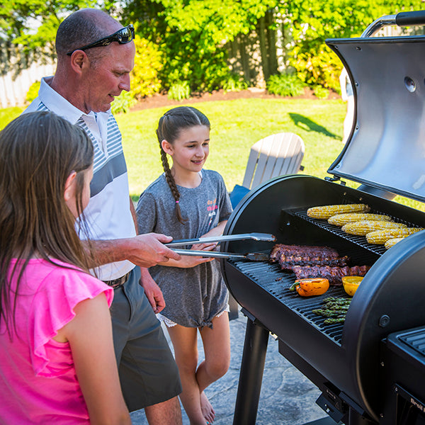 Broil King Regal Pellet 500 Smoker And Grill